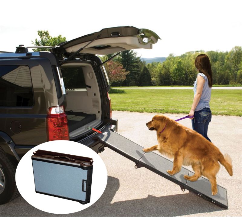 Tri-Fold Pet Ramp