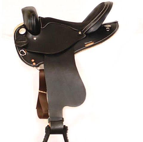 HH Saddlery Round Skirt Endurance Saddle