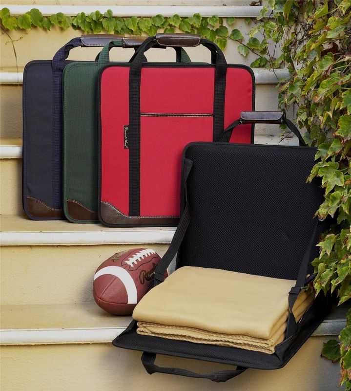 Stadium Seat with Blanket - Black