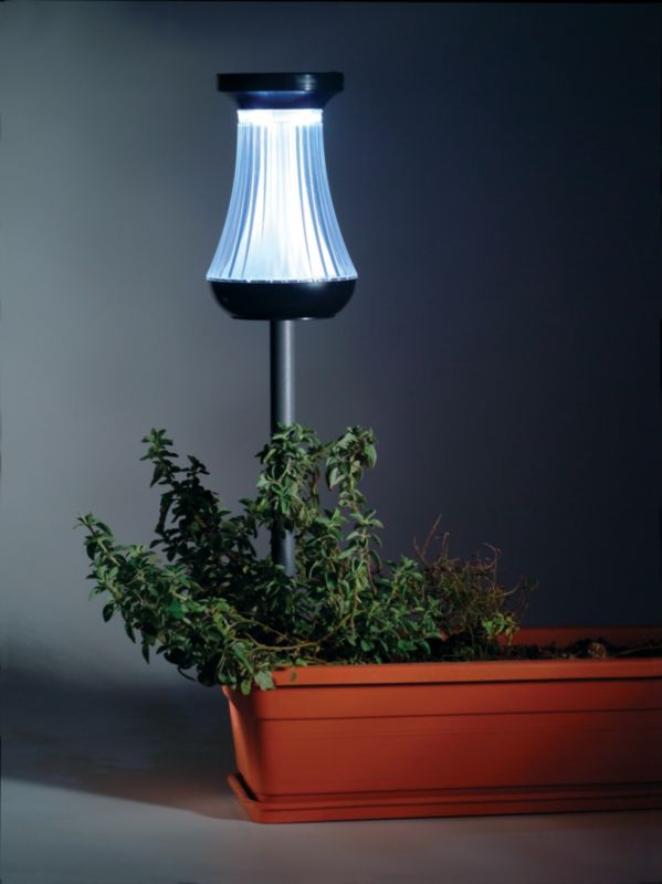 Solar Charged Ribbed Accent Light Amber