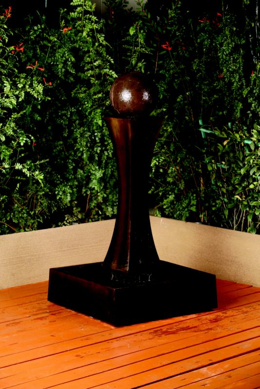 Mini I w/ Ball Fountain