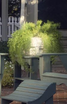 Bridgehampton Side Table Apple Green