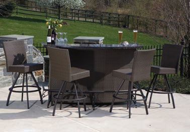 Vento Swivel Wicker Bar Chair