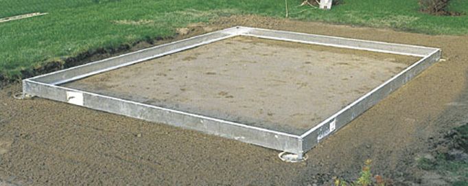 Juliana Premium Greenhouse Base