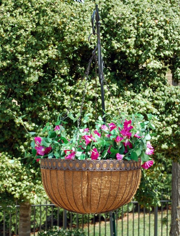Queen Anne Round Planter