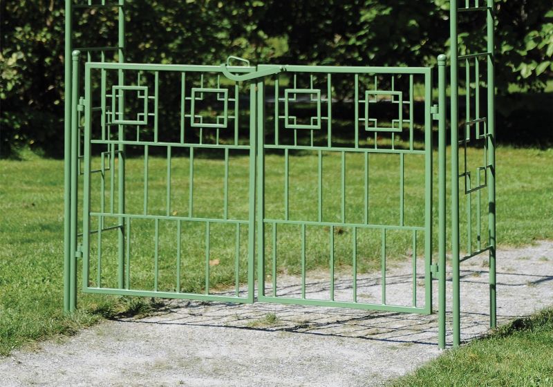 Square-on-Squares Gate