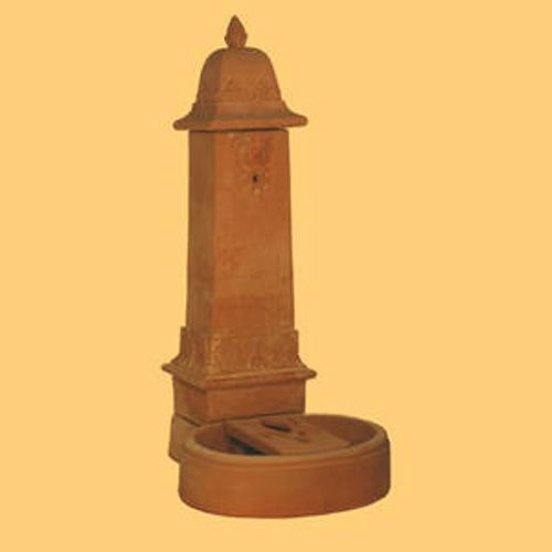 Fontana a Colonna Clay Fountain