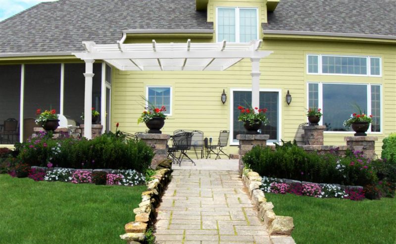 Freemont Vinyl Pergola