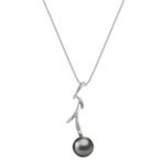 Tahitian Pearl and Diamond Pendant (18) 9mm