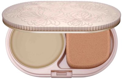 Paul & Joe Moisturizing Compact Foundation