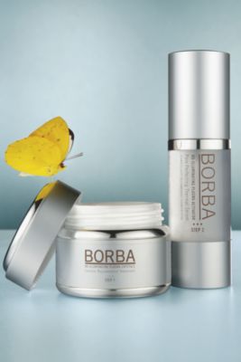 Borba HD-Illuminating Plasma Crystals