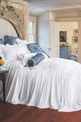 Santorini Skirted Coverlet