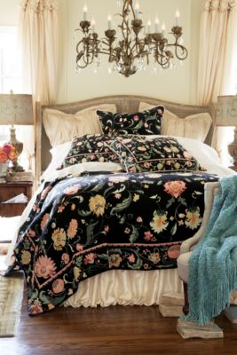 Belgique Tapestry Coverlet   Black