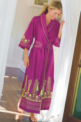 Petite St. Kitts Robe