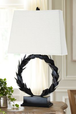 Laurel Wreath Table Lamp