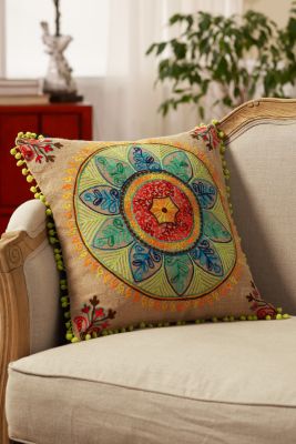 Simia Pillow