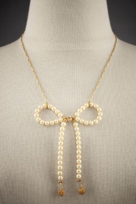 Pearl Bow Necklace