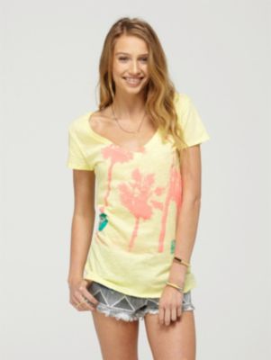 Women's Rattle On Short Sleeve V Tee - Yellow