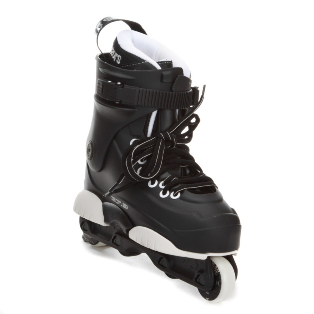 Razors Genesys 7.3 Aggressive Skates 2013, Black-White, medium