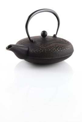 Teavana Imperial Dragon II Cast Iron 20oz Teapot, Gold Black
