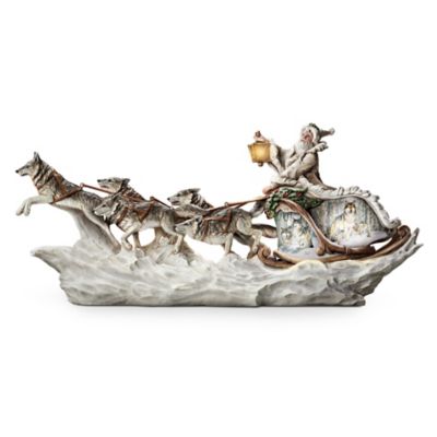Wolf Art Illuminated Christmas Decor Sculpture
