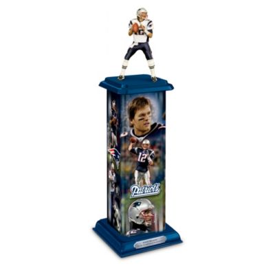 NFL Patriots Tom Brady: Legend In Action Sculpture