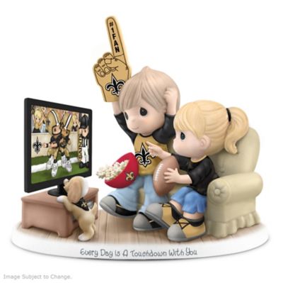 Figurine: Precious Moments Every Day Is A Touchdown With You Saints Figurine