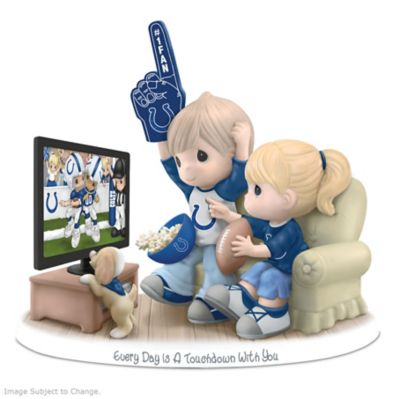 Figurine: Precious Moments Every Day Is A Touchdown With You Colts Figurine