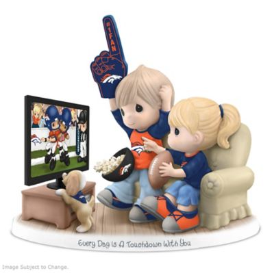Figurine: Precious Moments Every Day Is A Touchdown With You Broncos Figurine