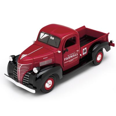 Buy 1:24-Scale 1941 IH Farmall Plymouth Diecast Truck With Commemorative Belt Buckle