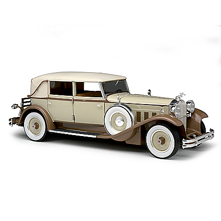 1:18-Scale 1930 Packard Brewster Diecast Car