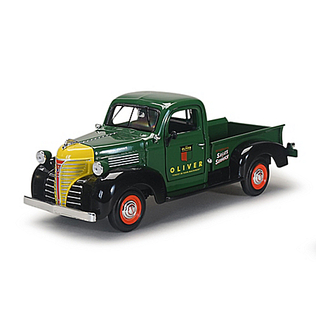 1:24-Scale 1941 Oliver Diecast Pickup With Rubber Tires