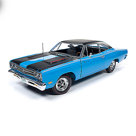 1:18-Scale 1969 Plymouth Road Runner Hard Top Diecast Car