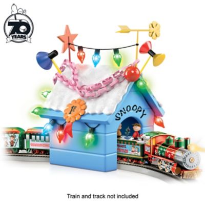 Snoopy's Doghouse Train Tunnel Village Accessory