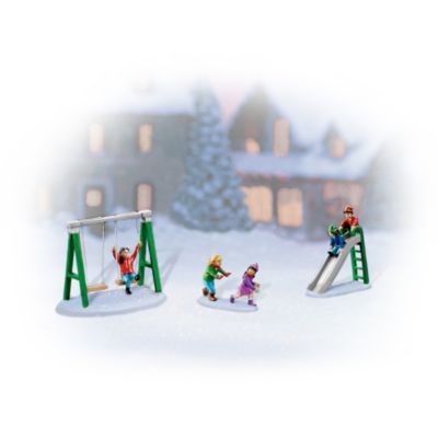 Frosty Fun Village Figurine Accessory Set