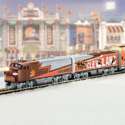Collectible NFL Football Cleveland Browns Express Electric Train Collection