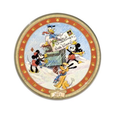 Disney's Holiday Memories Annual Collector Plate Collection
