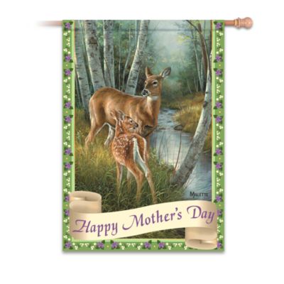 White-Tailed Deer Wildlife Art Flag Collection: Wild Tails Holiday