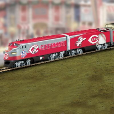 Cincinnati Reds™ Express Major League Baseball® Train Collection