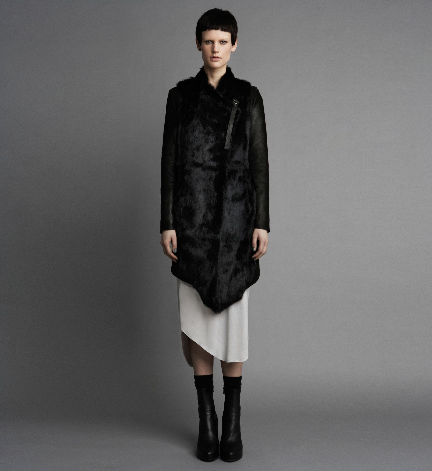 LOOK 02