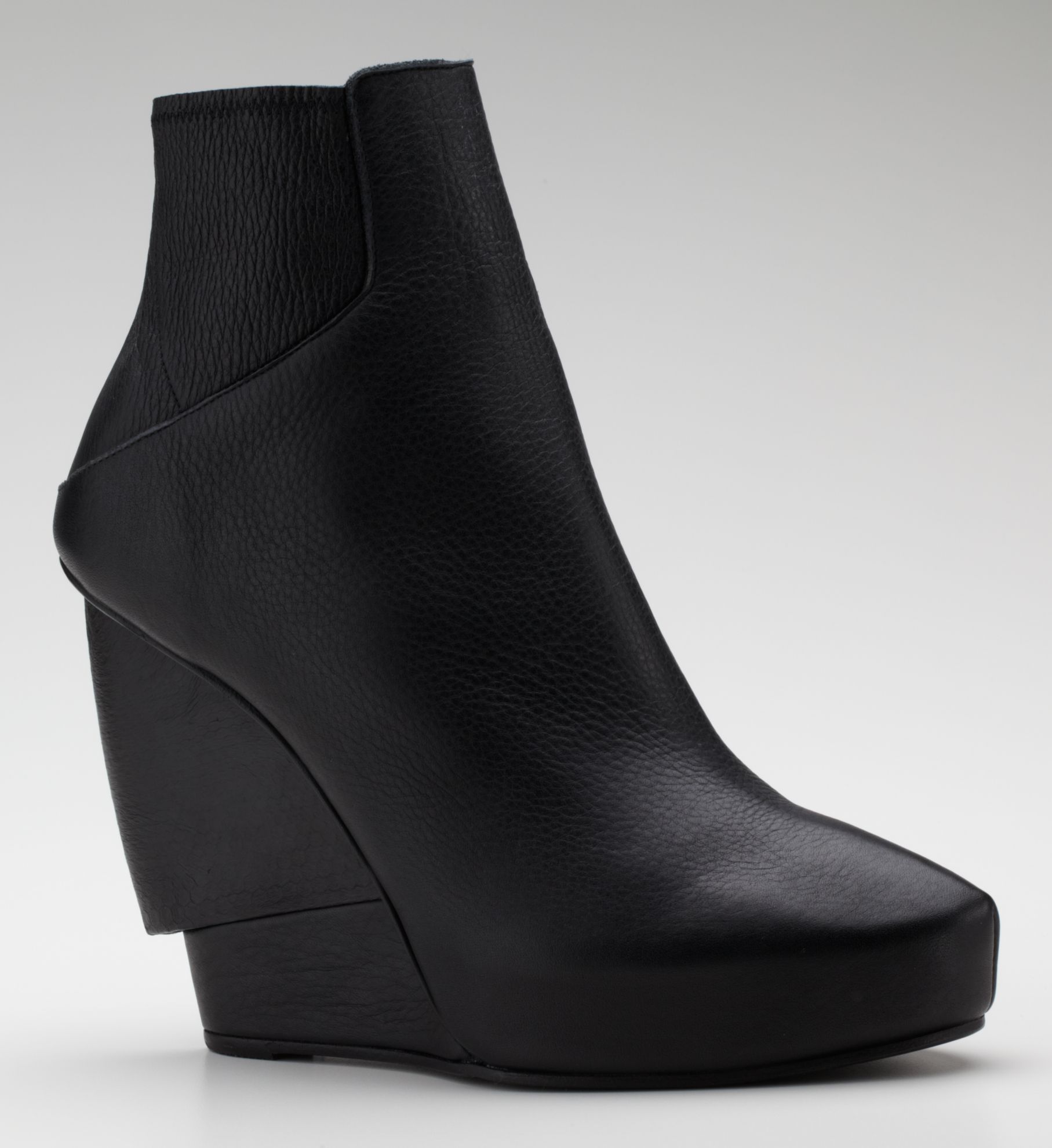 HYDRA WEDGE BOOTIE