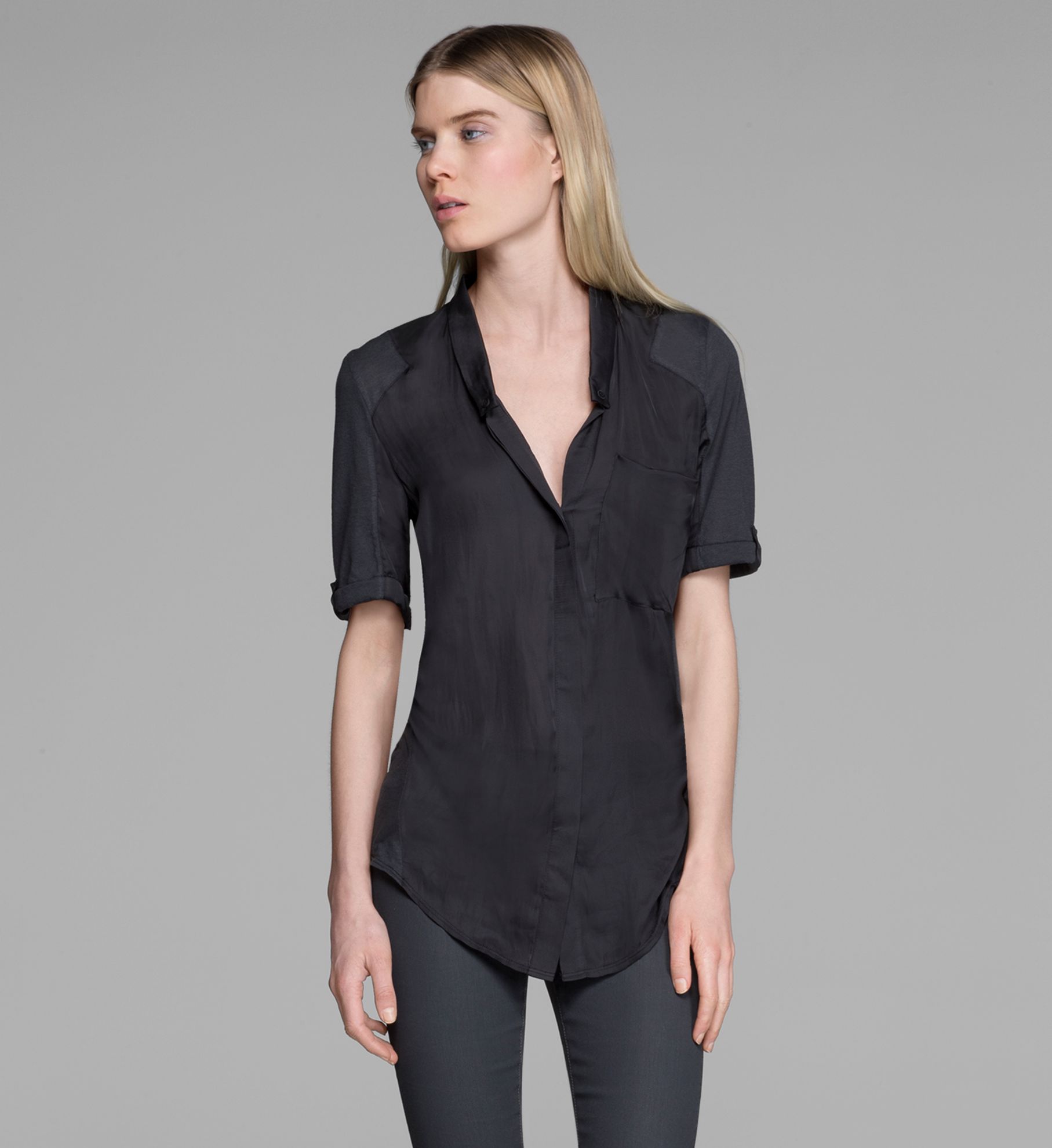 GLASSY SHIRTING TOP