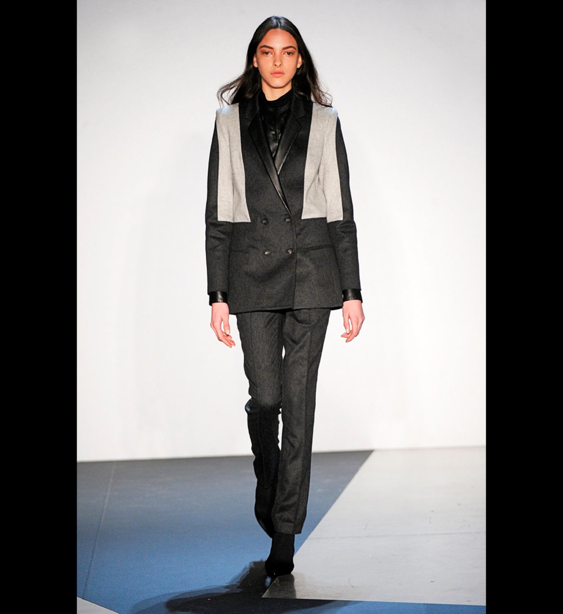LOOK 07