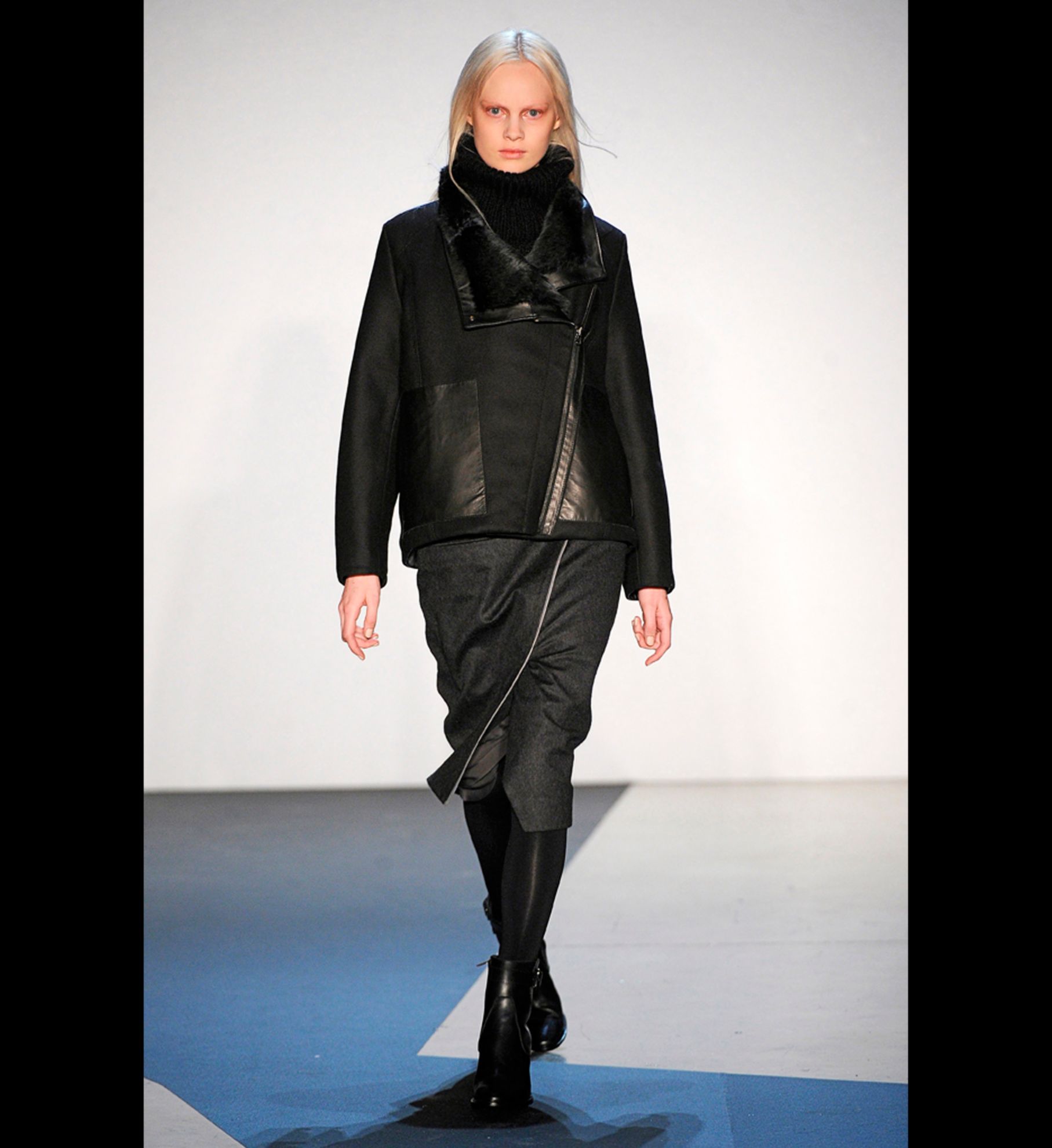 LOOK 10