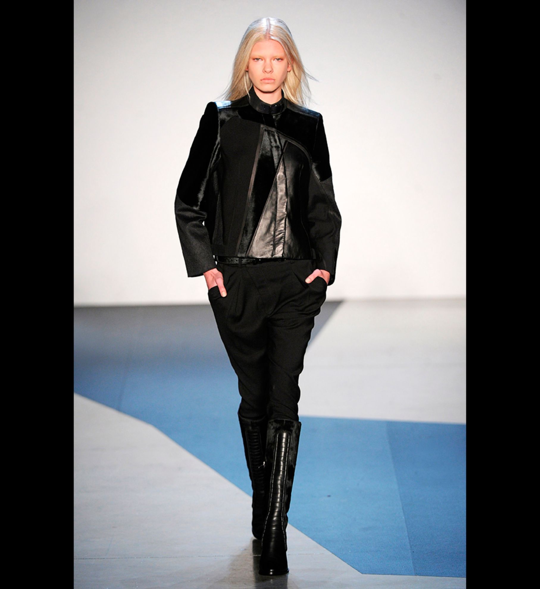 LOOK 12