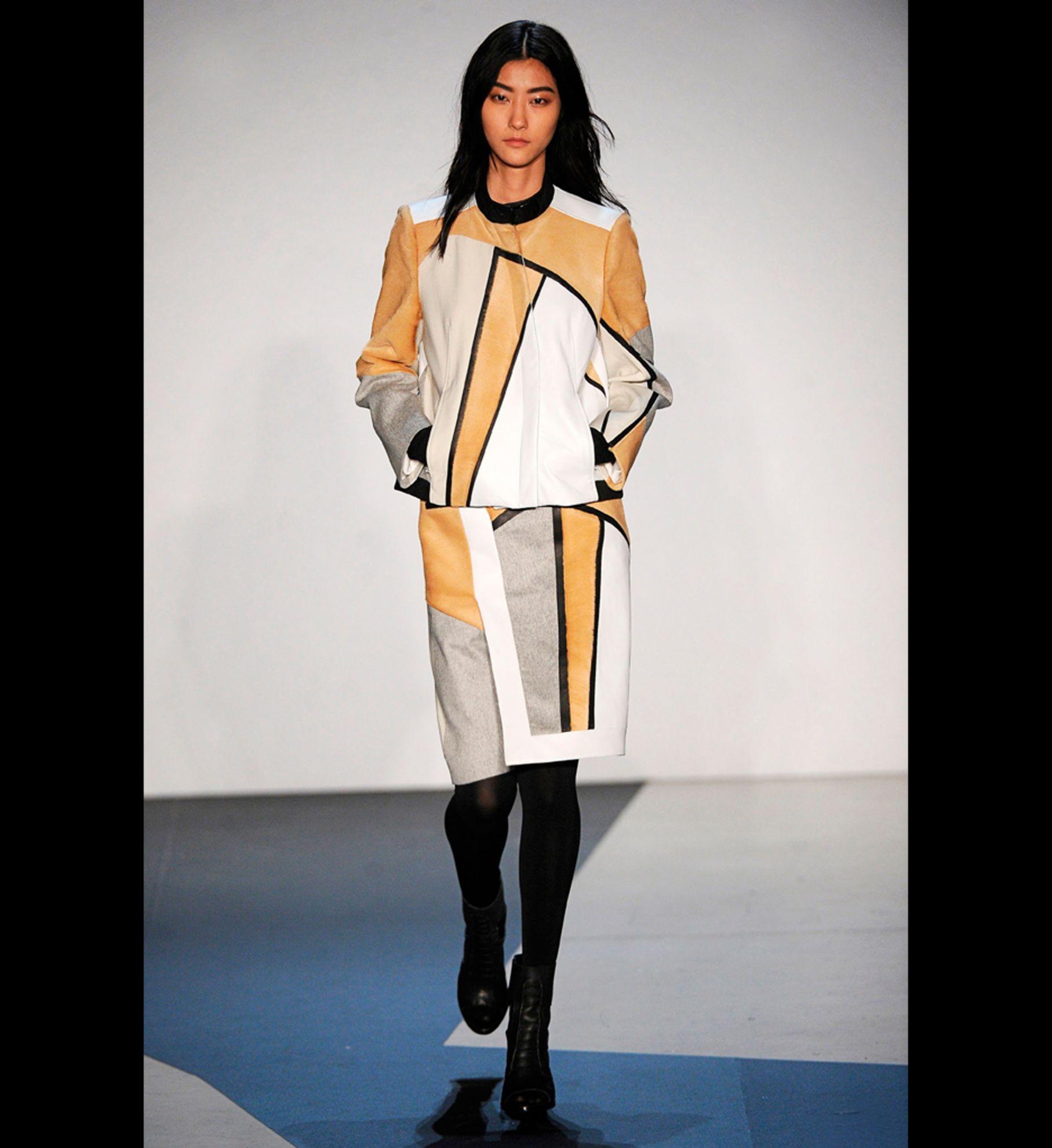 LOOK 13