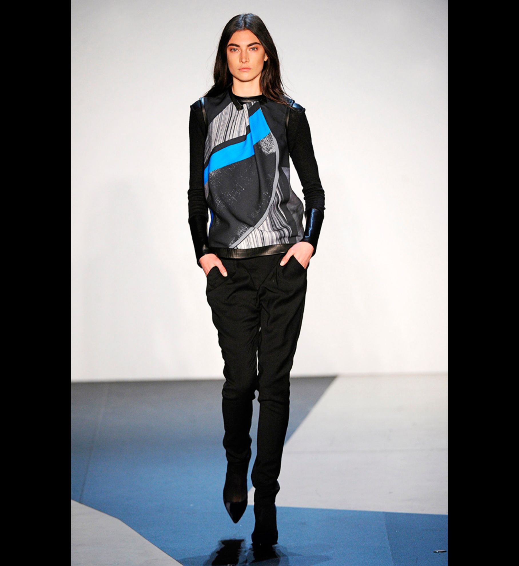 LOOK 16