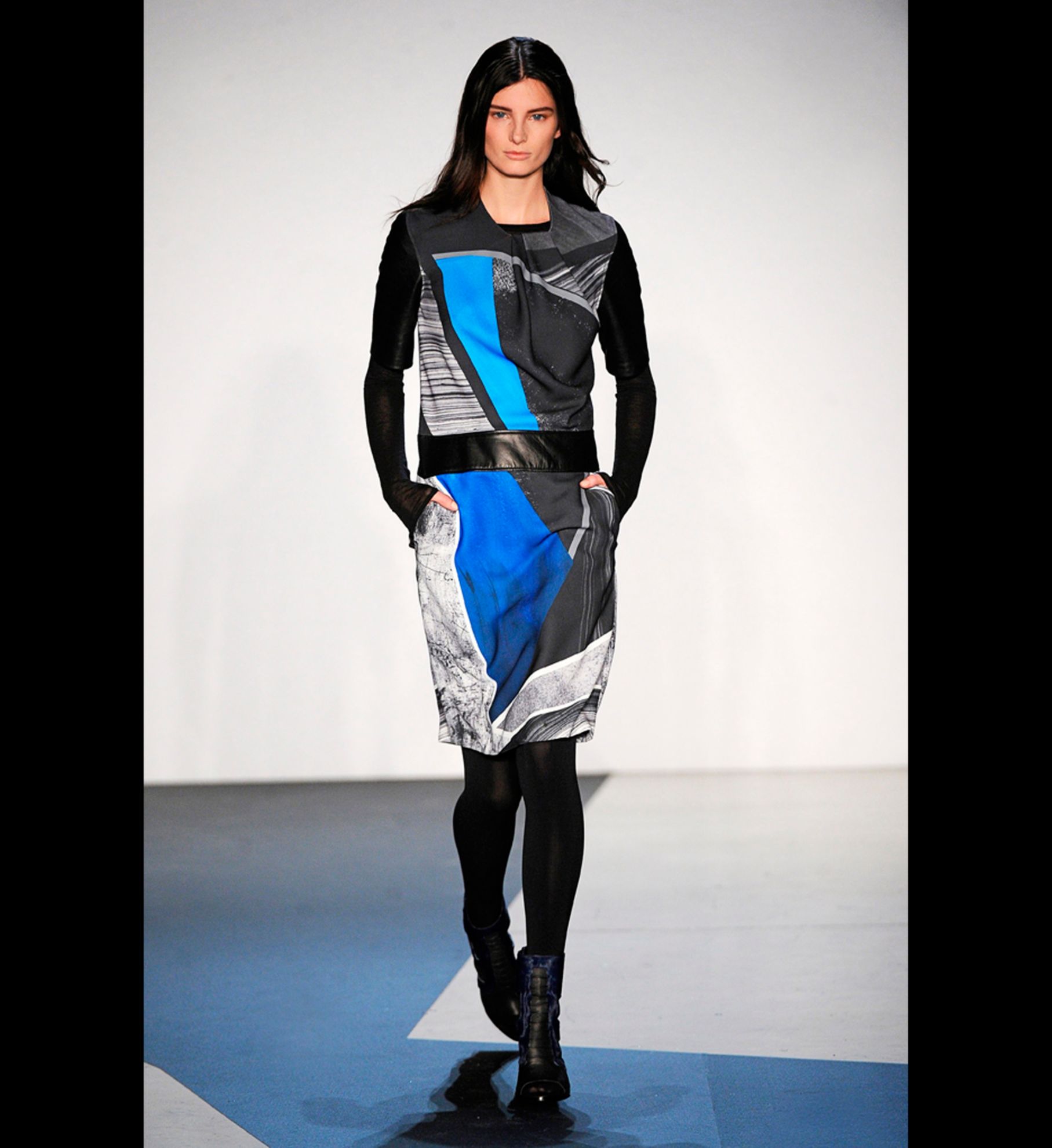 LOOK 17