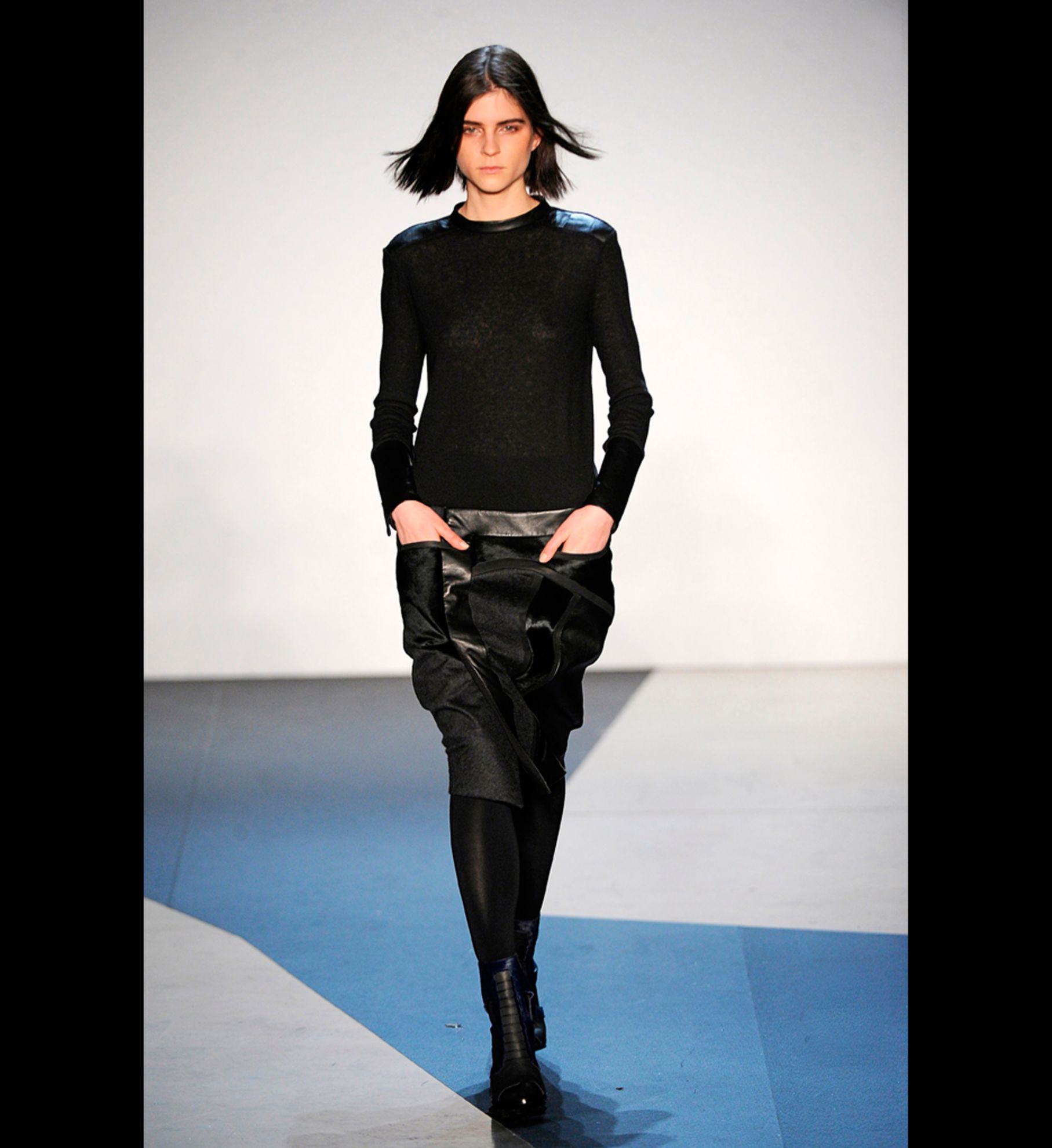 LOOK 18