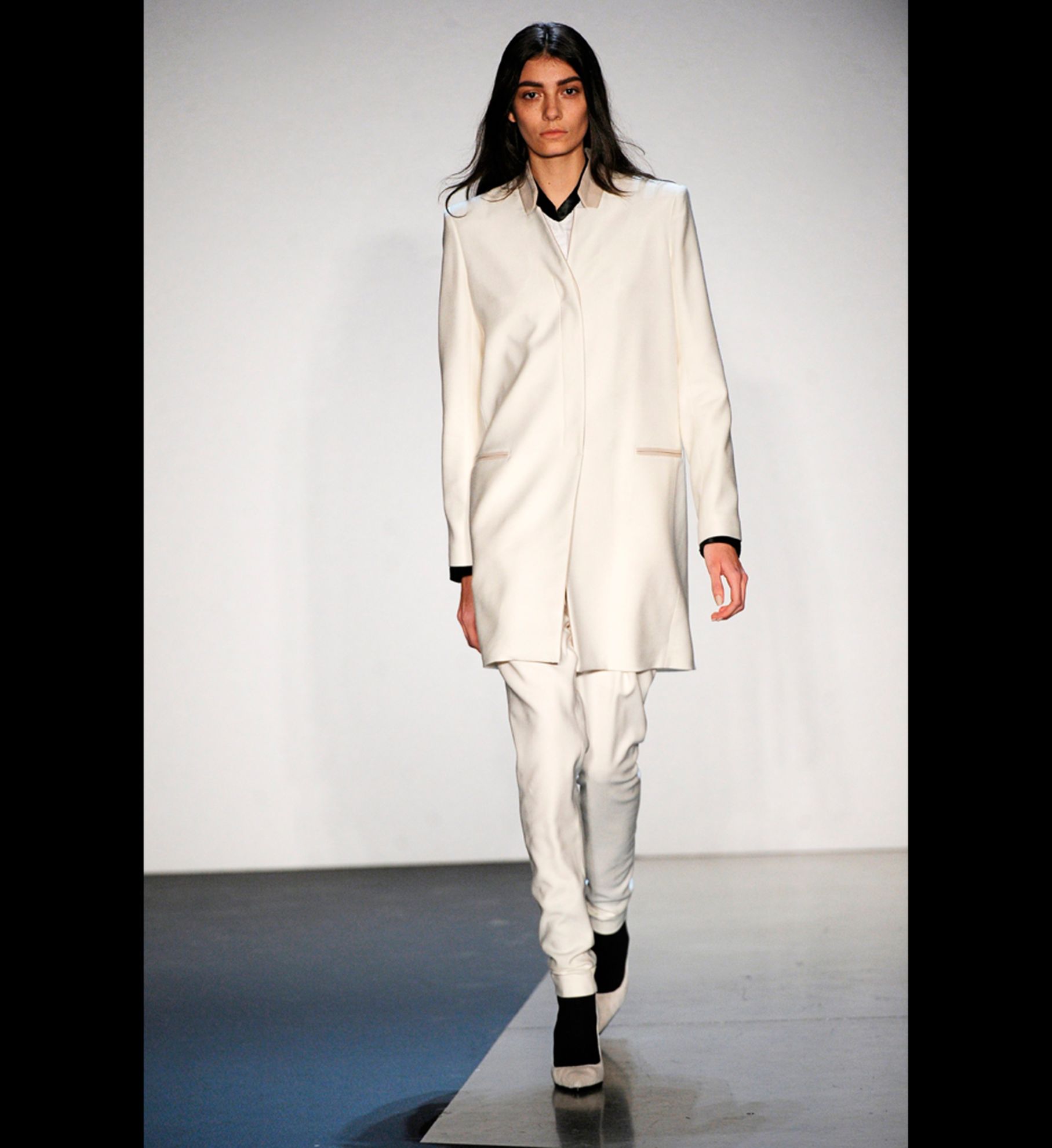 LOOK 24